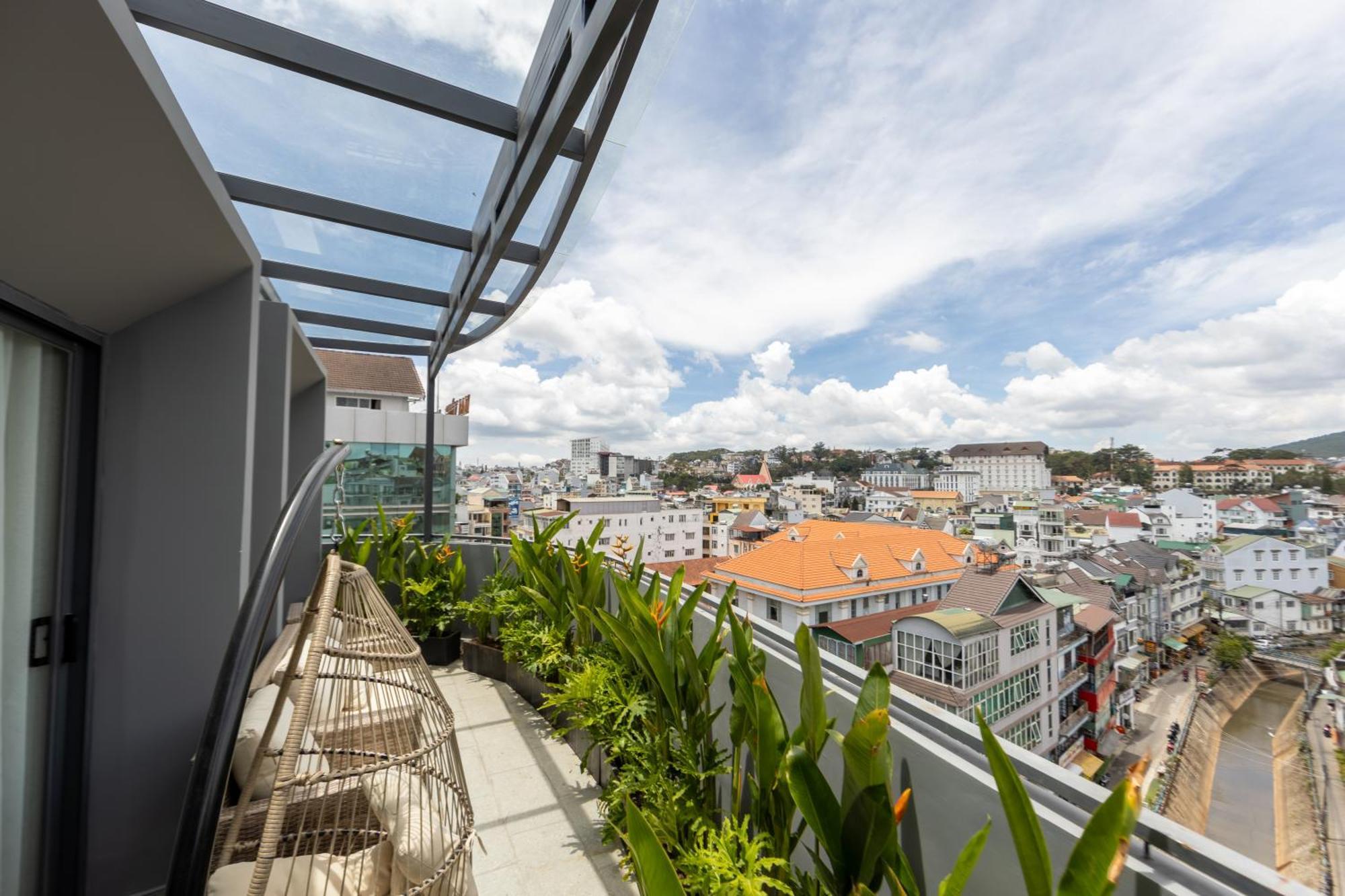 Ttr Central Apart Hotel Dalat Exteriör bild